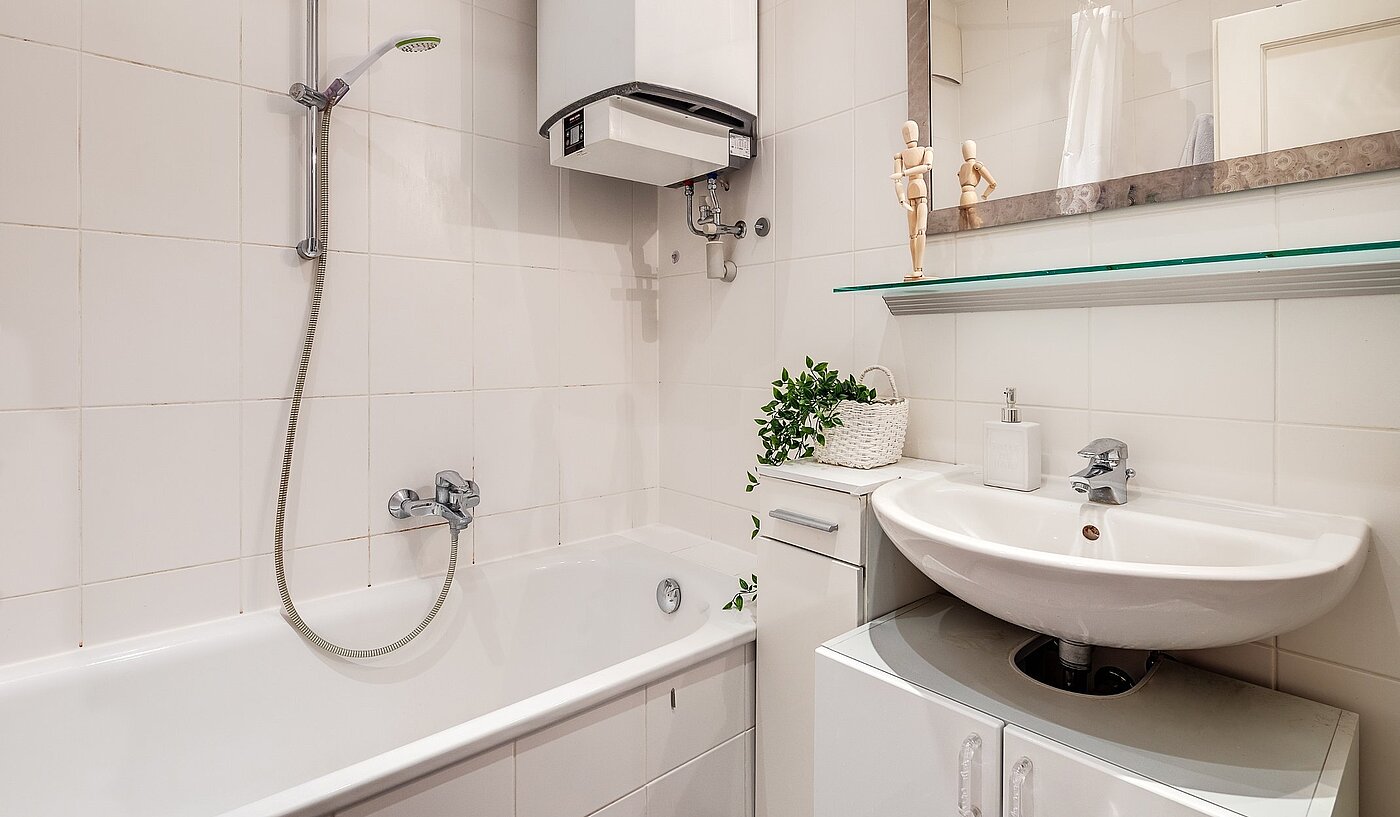 Apartment with 2.5 room | München-Au | 2002ML5 | Badezimmer mit Badewanne