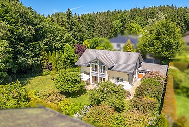 Icking: Exclusive single-family home on a stunning lot