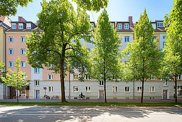 Bogenhausen/Haidhausen – generous 2.5-room apartment in good area