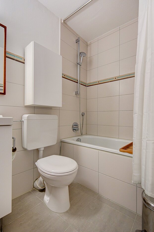 Apartment with 1 room | München-Neuhausen | 1911ML8 | Ansprechendes Bad