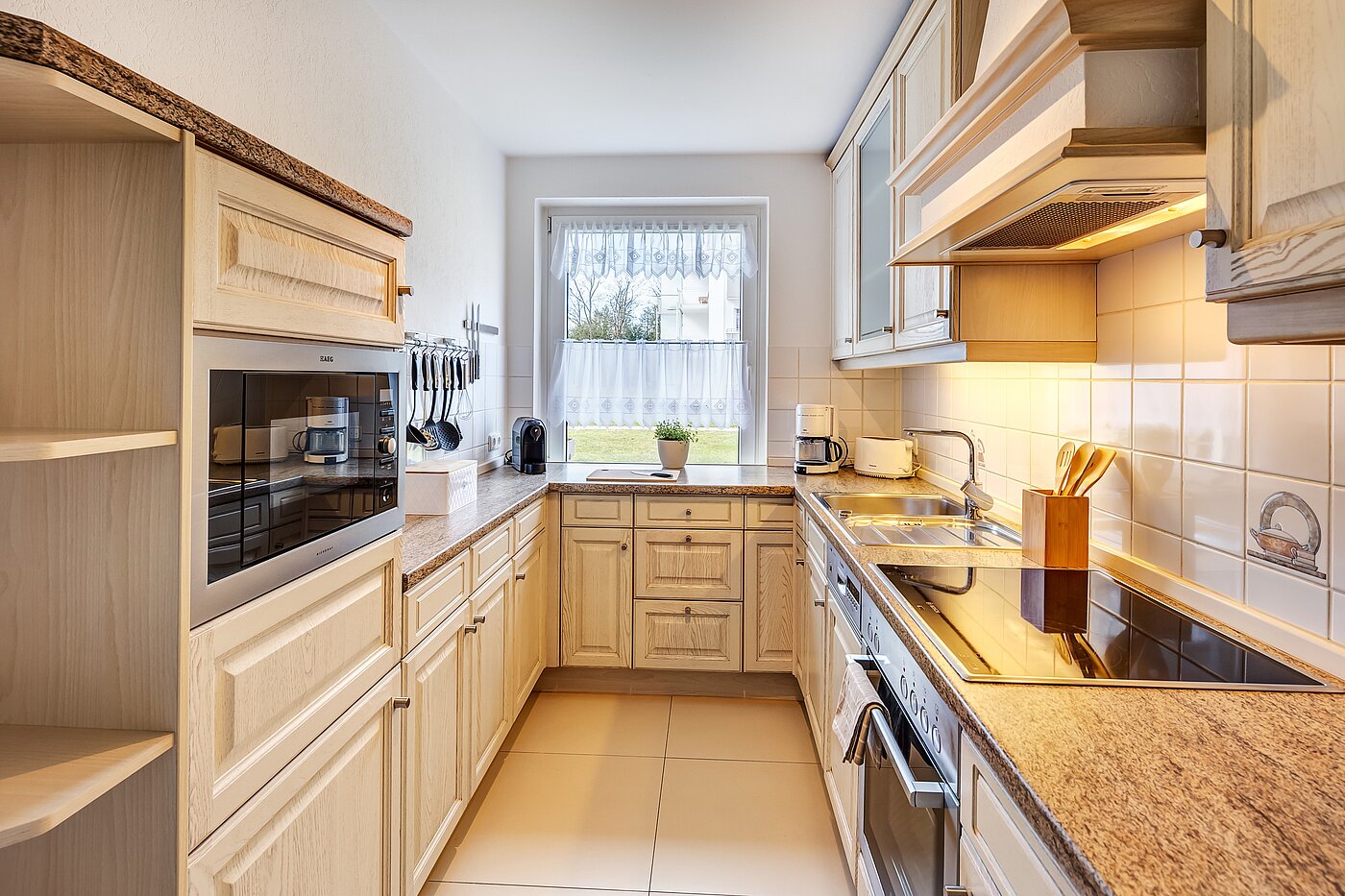 Apartment with 3.5 room | 70284 | geschmackvolle Küche