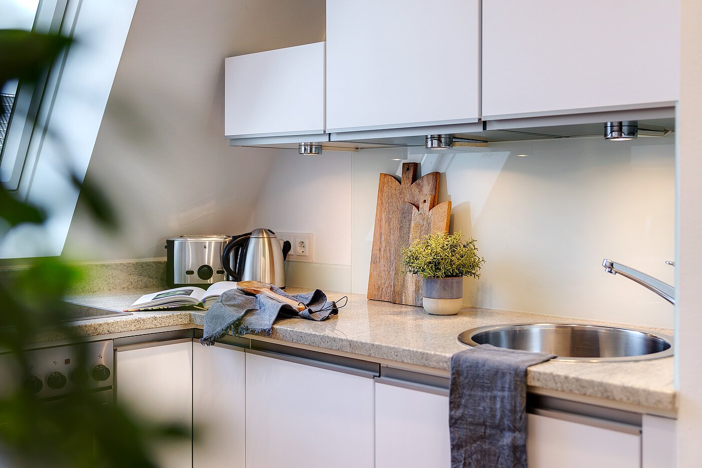 Apartment with 2 room | München-Schwabing | 2208ML2 | ...voll ausgestattet