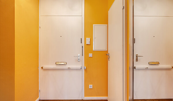 Apartment with 2 room | München-Bogenhausen | 70287 | Eingangsbereich...