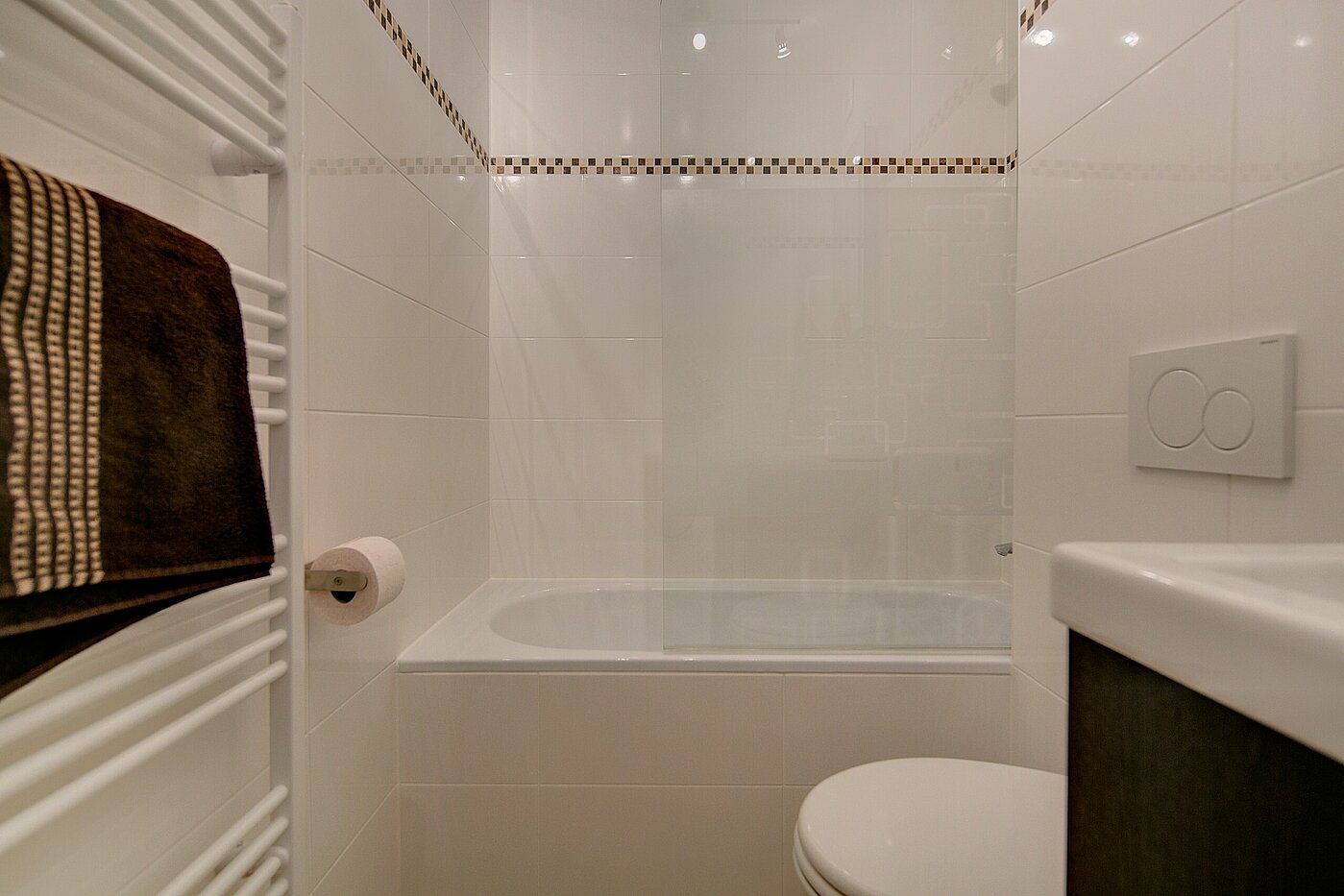 Apartment with 1 room | München-Berg am Laim | 2209ML2 | ...mit Badewanne