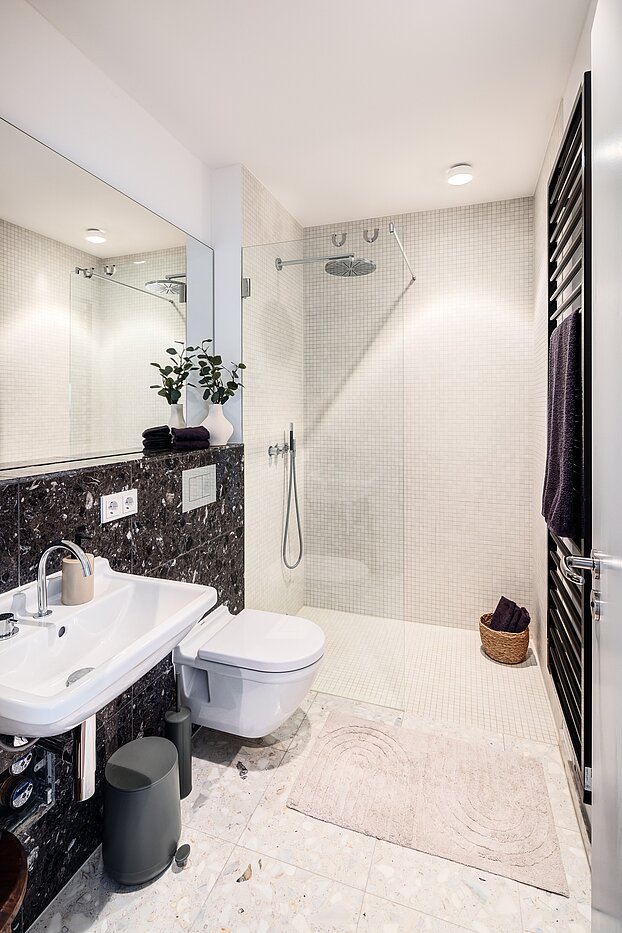 Apartment with 2 room | München-Schwabing | 70195 | ...Duschbad,...