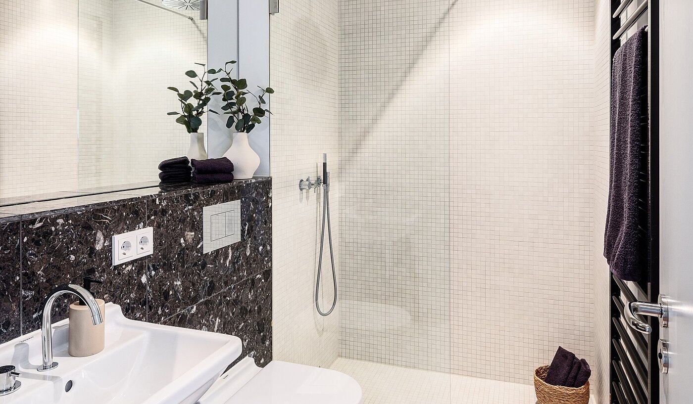 Apartment with 2 room | München-Schwabing | 70195 | ...Duschbad,...