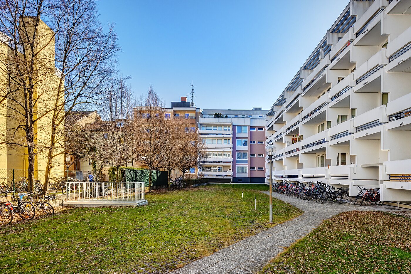 Apartment with 1 room | München-Neuhausen | 2301ML8 | Begrünter Innenhof