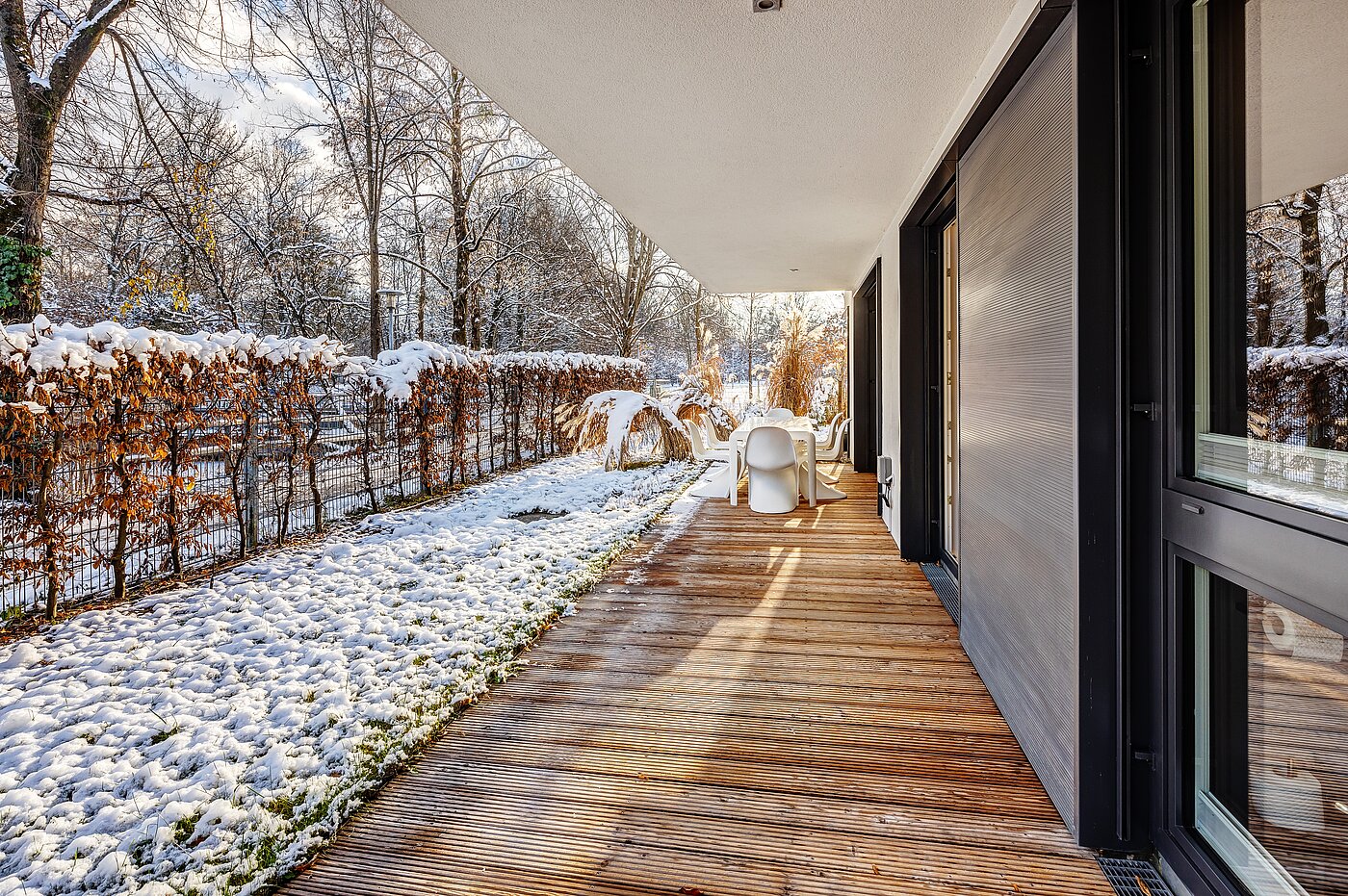 Ground floor apartment with 3 room | 70309 | Umlaufende Terrasse im Winter...