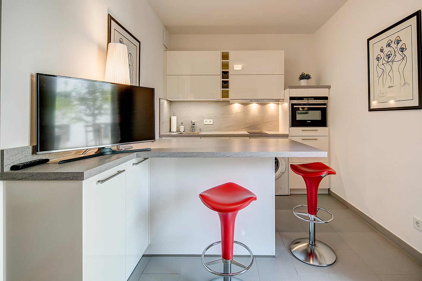 Apartment with 1 room | München-Ramersdorf | 2207ML51 | ...mit Esstheke...