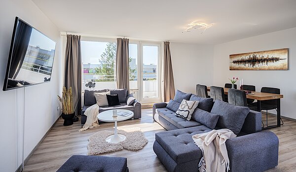 Terrassenwohnung with 3.5 room | München-Berg am Laim | 704511 | Wohnbereich