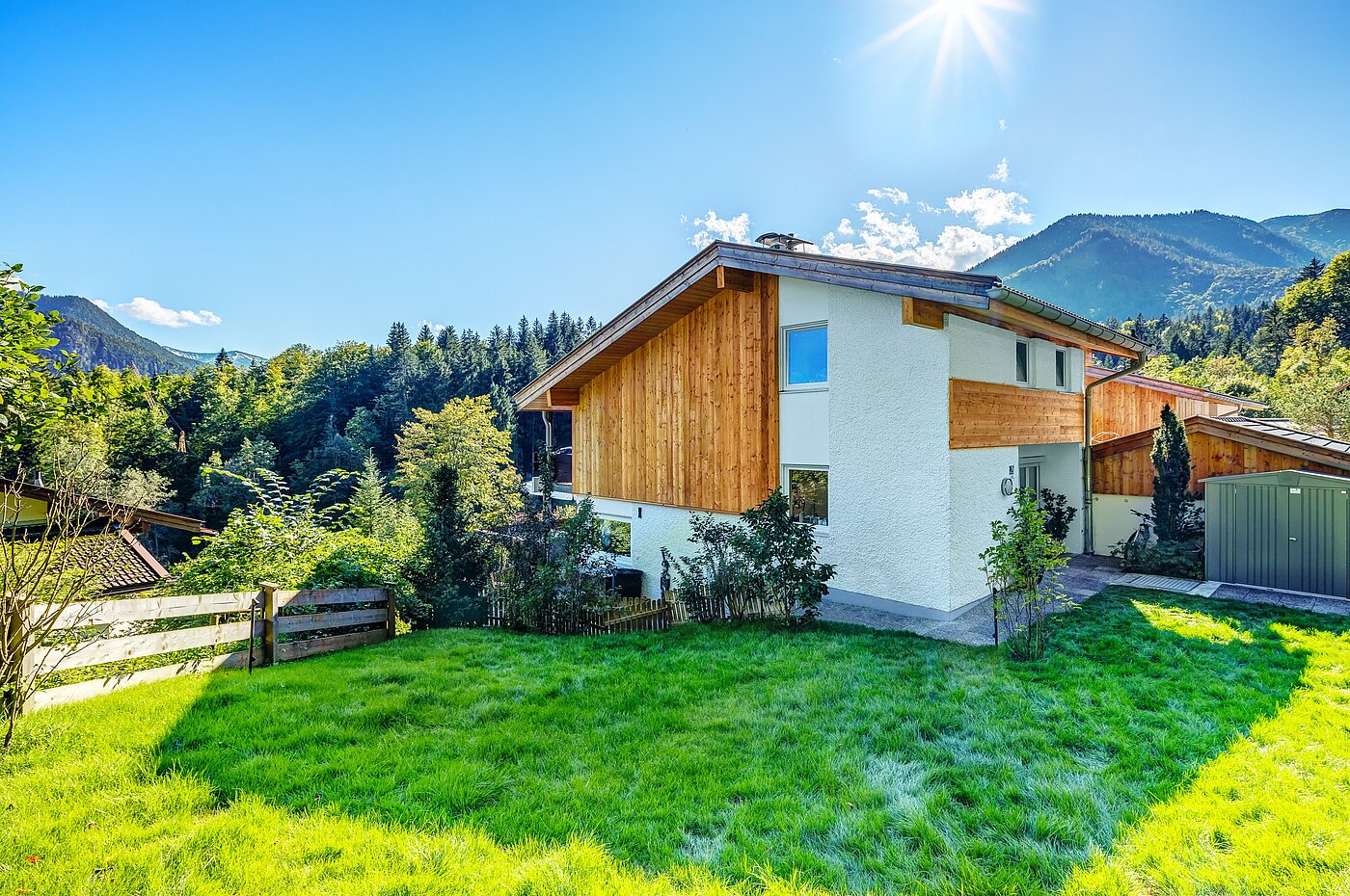 Corner townhouse with 3 room | Kreuth | 70037 | ...mit großem Garten