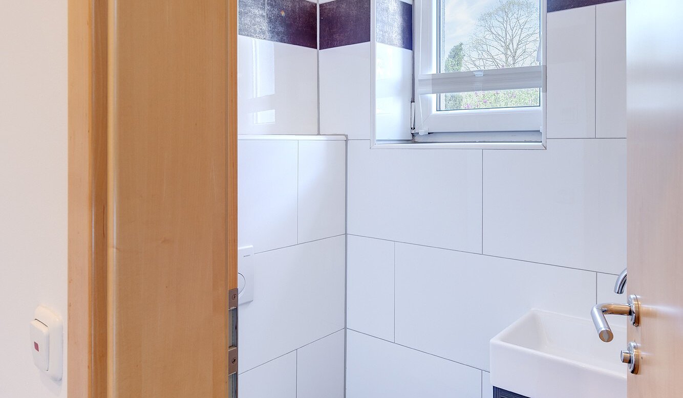 Semi-detached House with 6.5 room | Unterschleißheim | 70122 | Gäste-WC