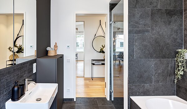 Apartment with 2 room | 70134 | ...und Badewanne