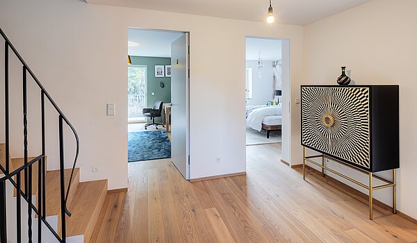 Corner townhouse with 6 room | München-Trudering | 70191 | Diele im Obergeschoss