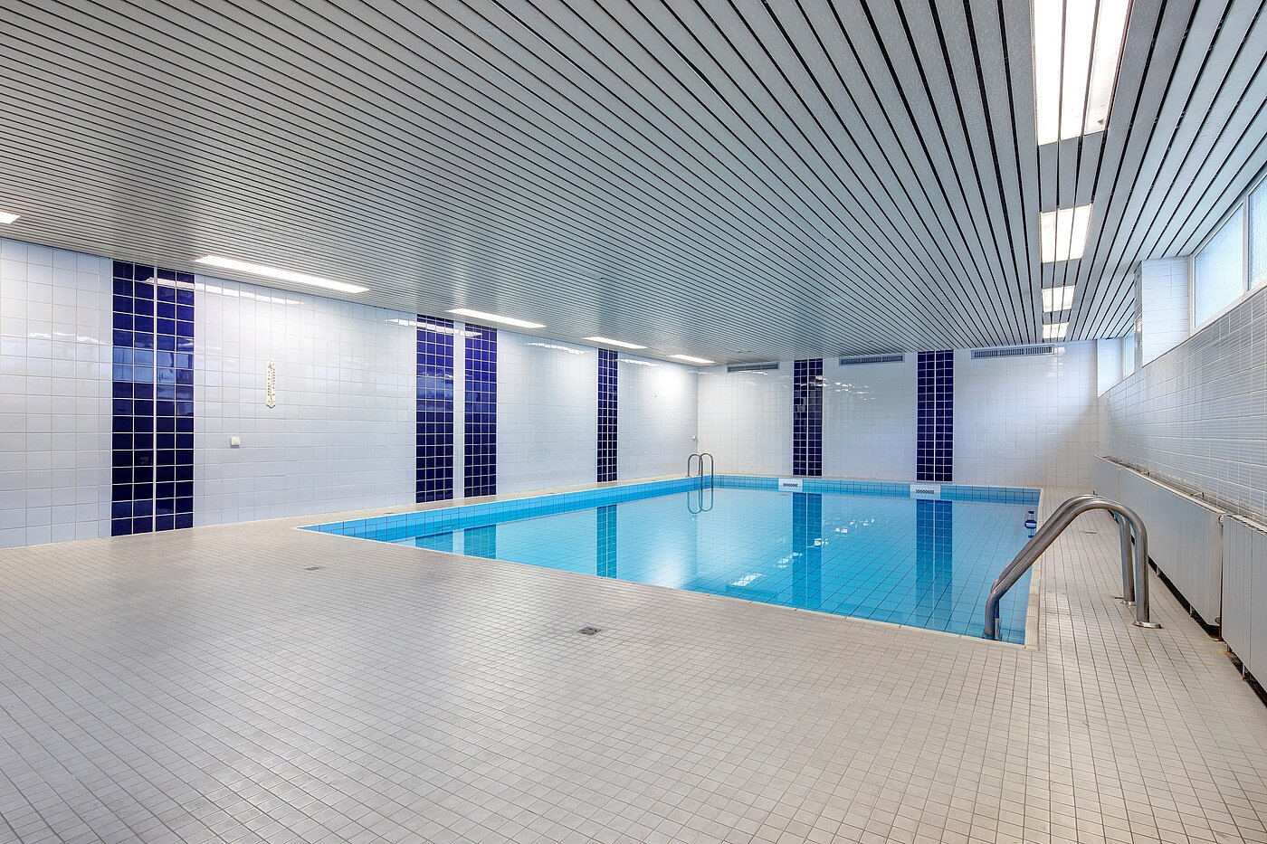 Apartment with 1.5 room | München-Sendling-Westpark | 2207ML4 | Hauseigenes Hallenbad mit...