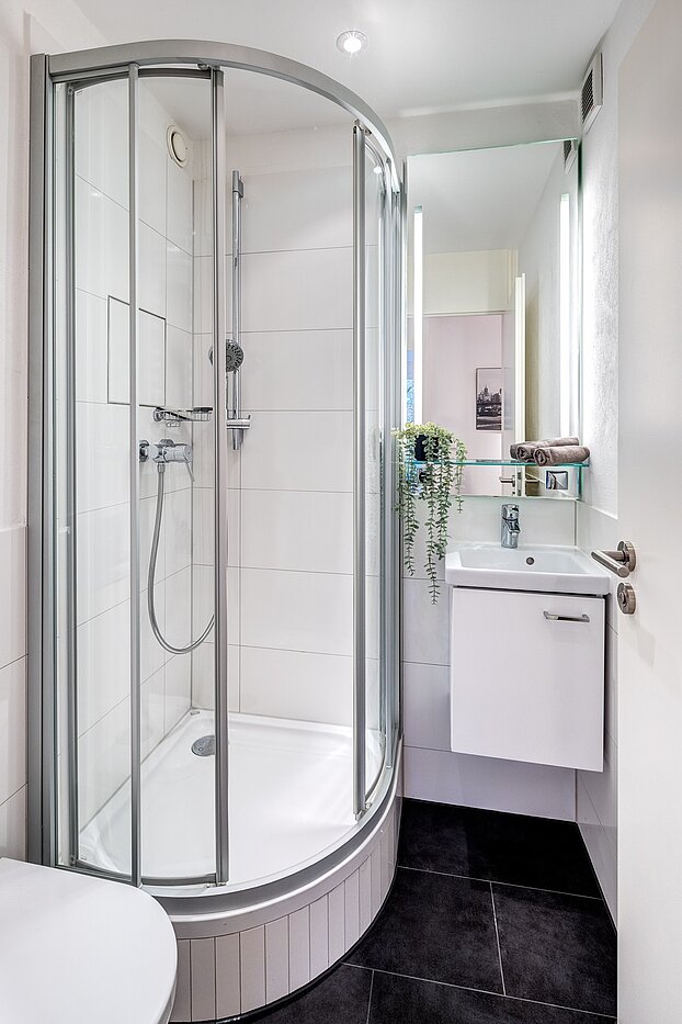 Apartment with 3.5 room | München-Bogenhausen | 70267 | ...Dusche