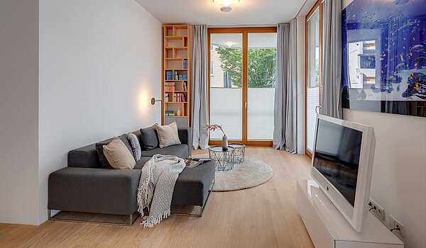 Raised Ground Floor with 3 room | München-Sendling | 2009ML8 | Sehr schöner Wohnraum...