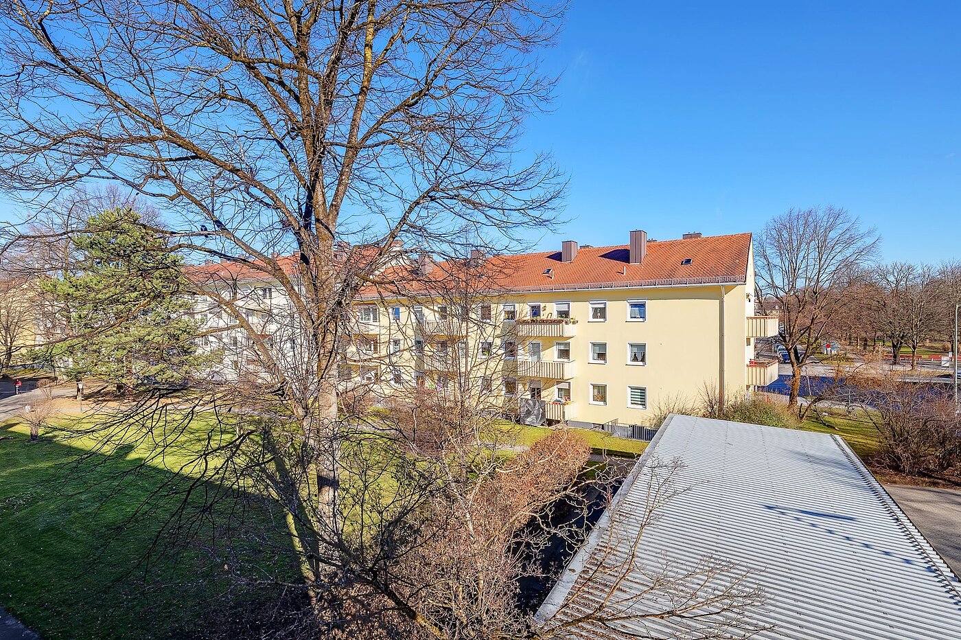 Apartment with 4 room | München-Berg am Laim | 2002ML3 | Blick vom Balkon