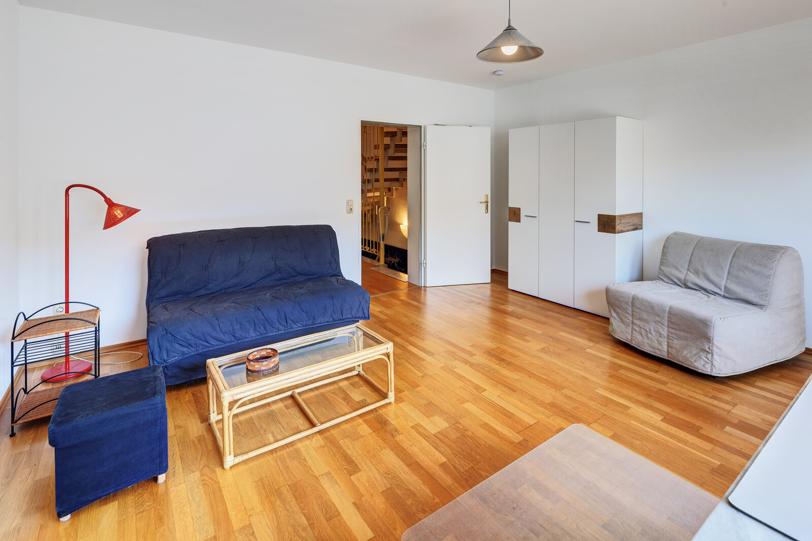 4-room terraced house with terrace, garden and modern furnishings - Photo 4