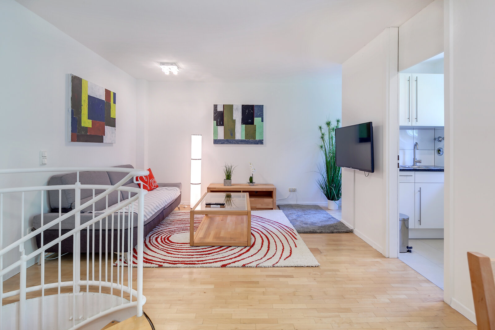 Beautiful apartment with garden and terrace - Photo 2