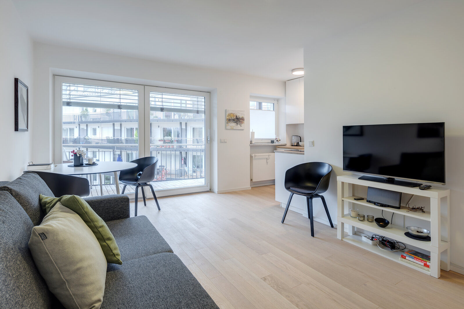 Modernly furnished apartment in Nymphenburg - Photo 2