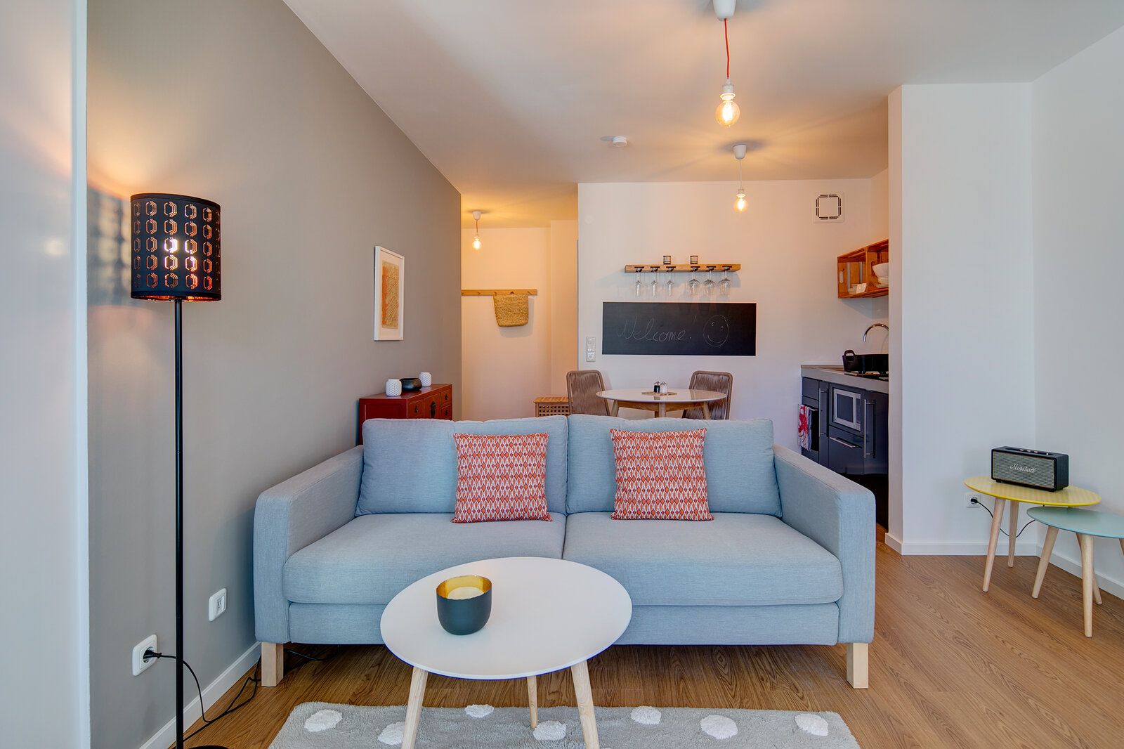 Spacious 1.5-room apartment in vintage design - Foto 1