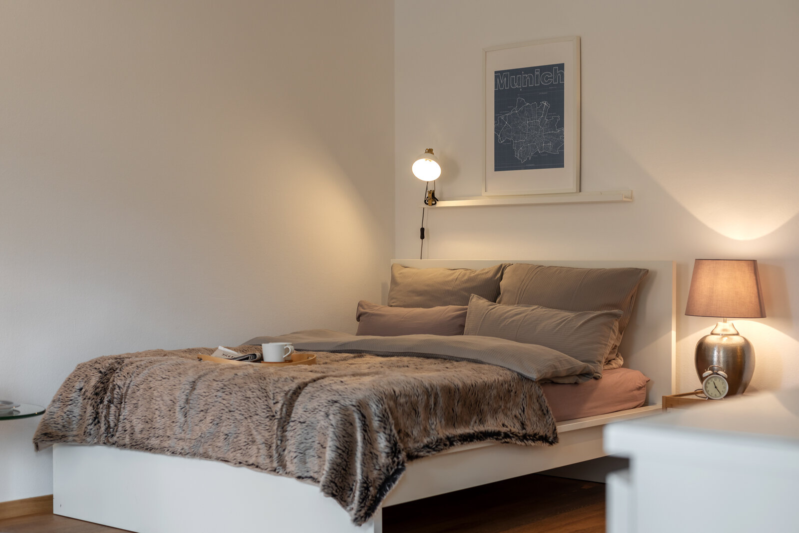 Bright 1-room apartment with modern furniture - Photo 5