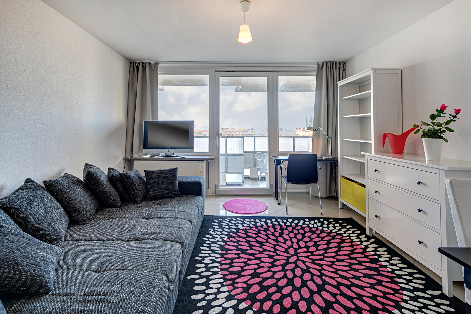 1-room apartment for rent with great panoramic view - Photo 1