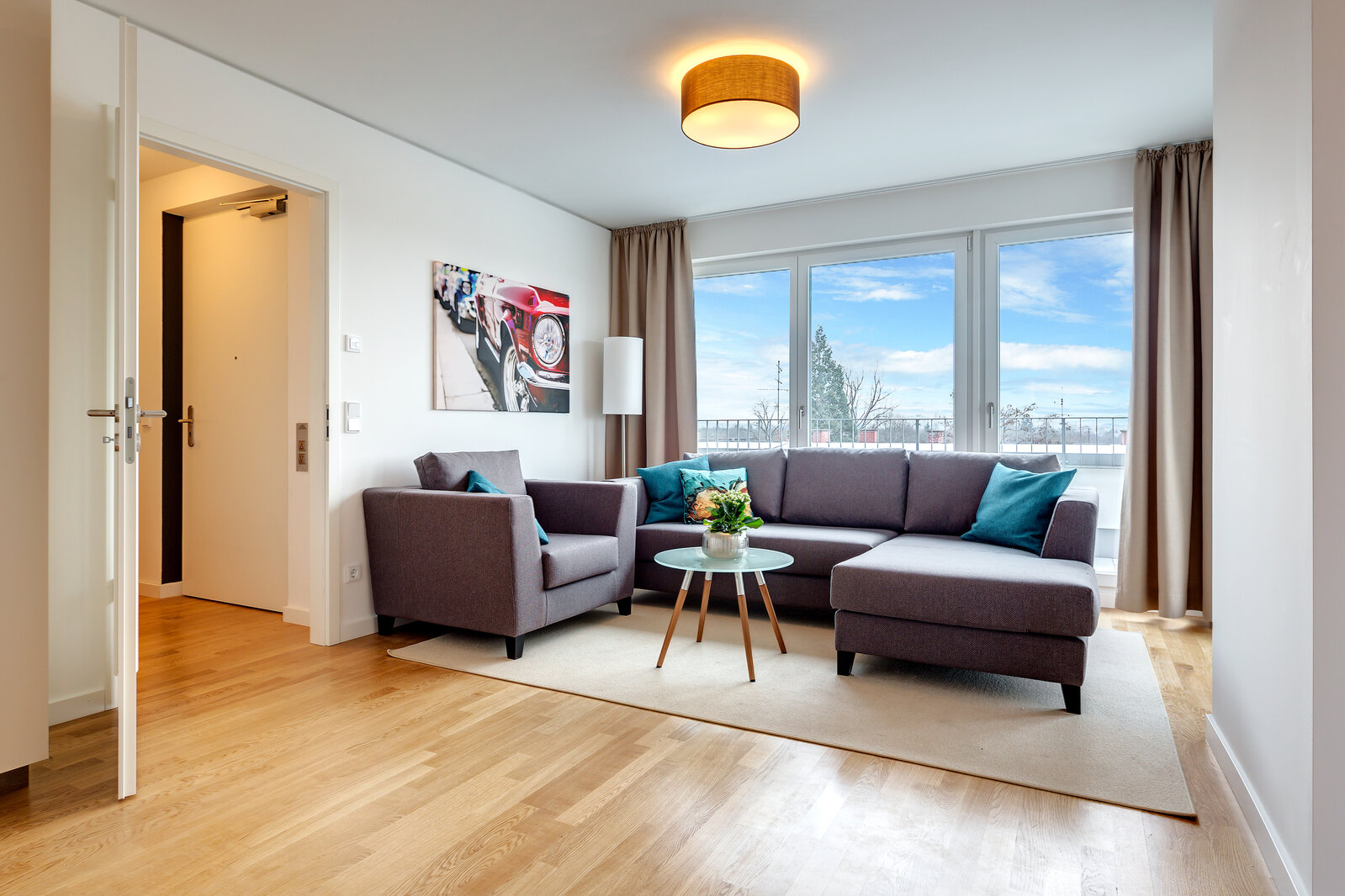 High-quality attic apartment with roof terrace - Photo 3
