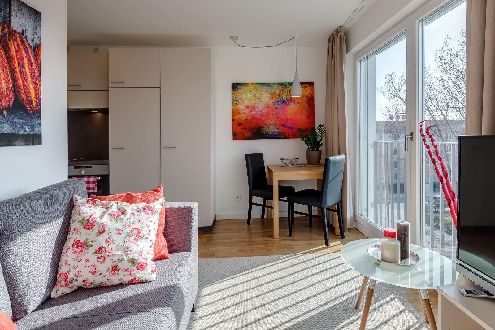 High-quality furnished apartment - Photo 1