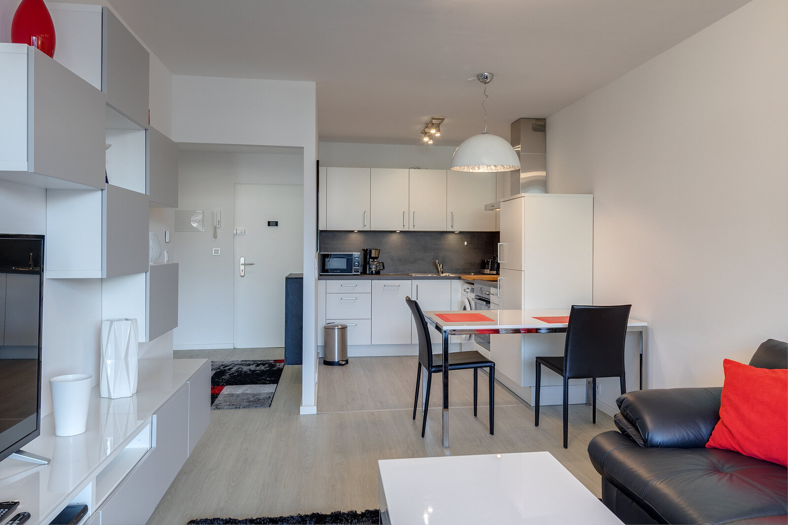 Top location in Schwabing near Münchner Freiheit - Photo 5