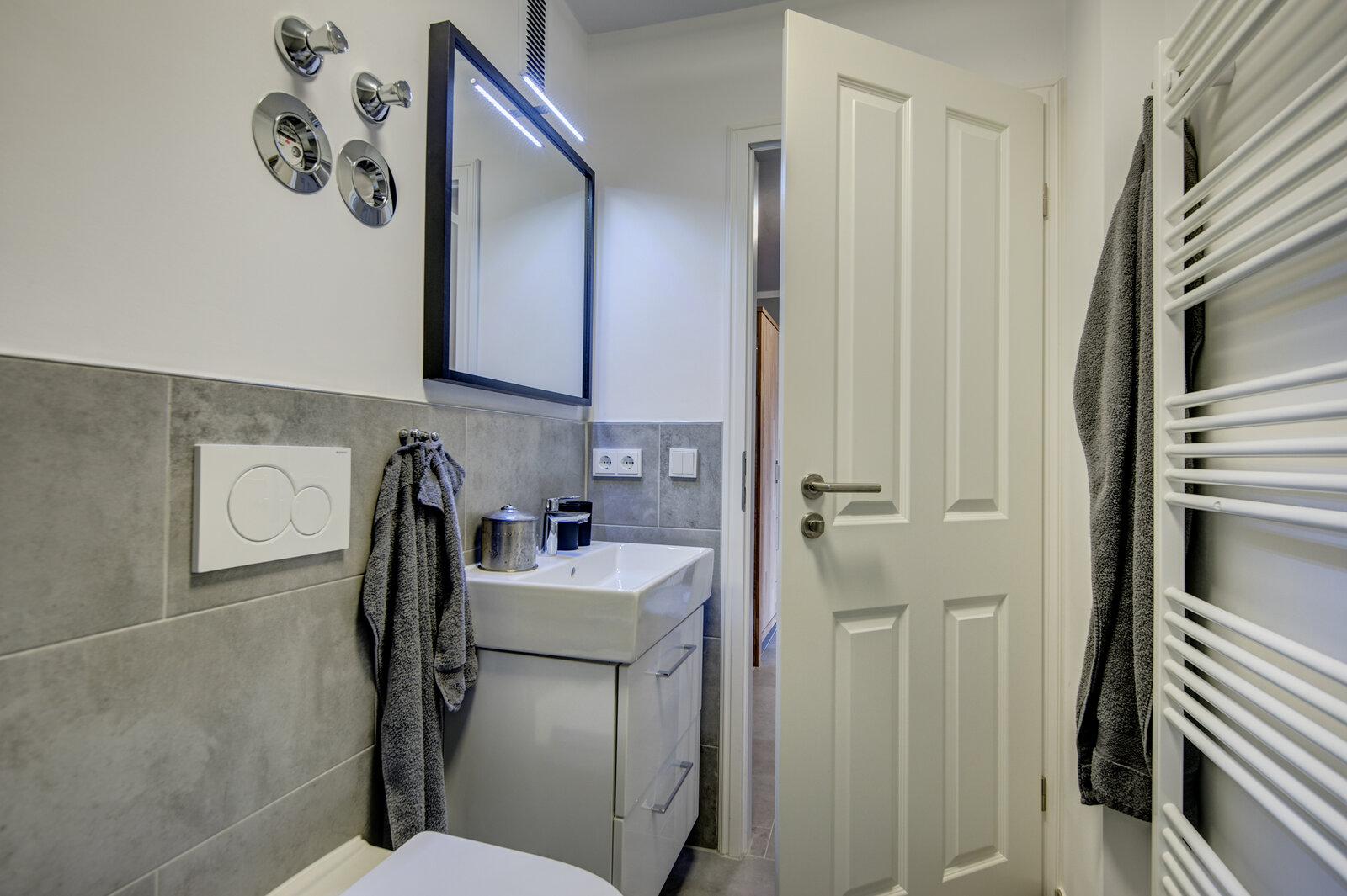 Furnished apartment in mint condition - Foto 4