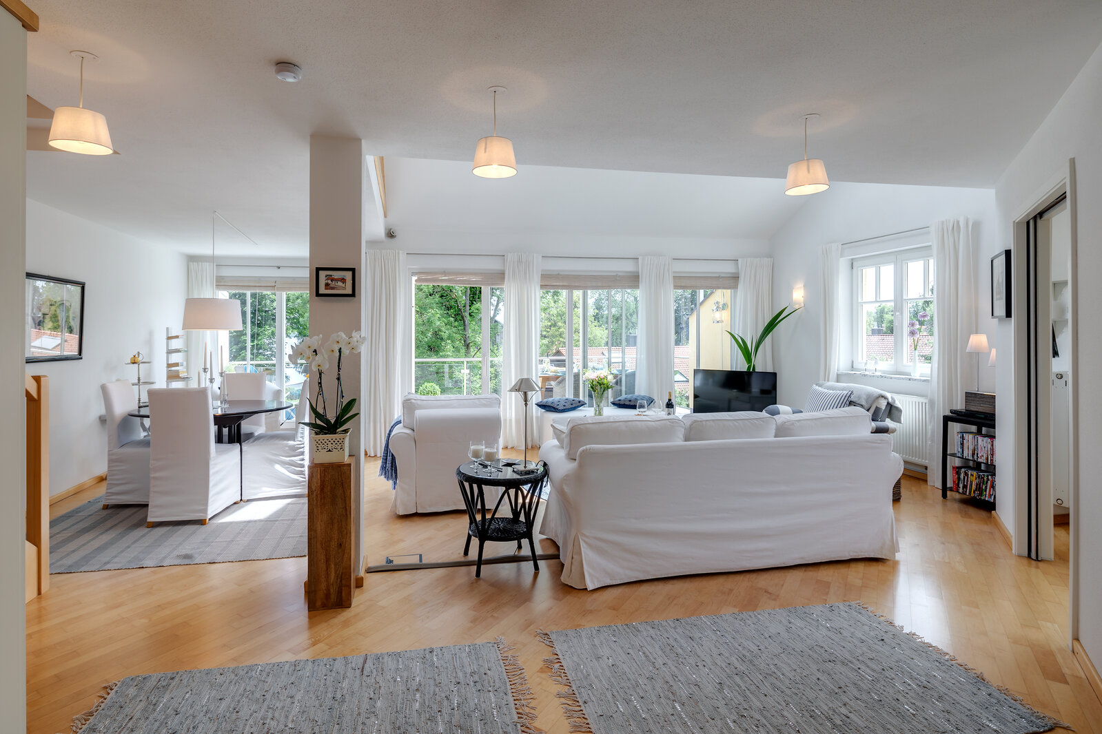 Sunny gallery apartment near Lake Starnberg - Photo 2