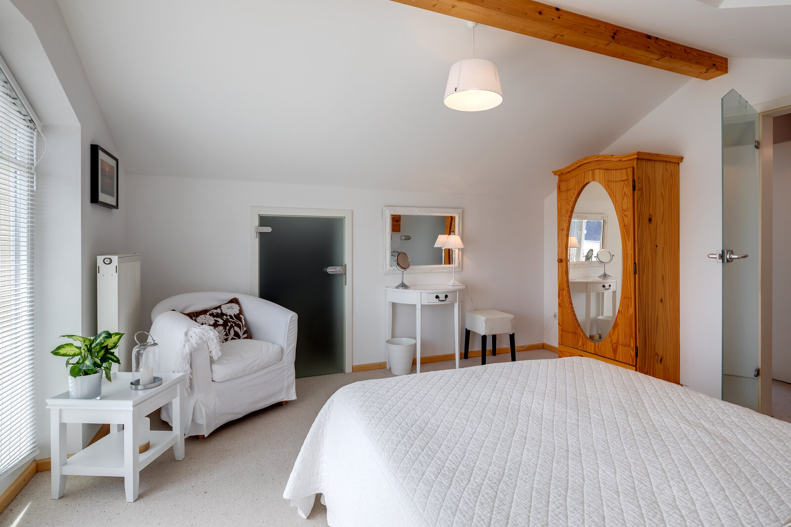 Sunny gallery apartment near Lake Starnberg - Photo 5