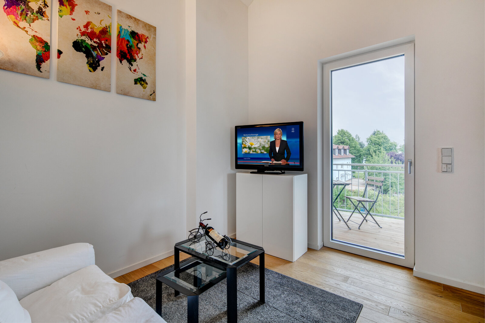 Fully furnished apartment in Milbertshofen for rent - Photo 3