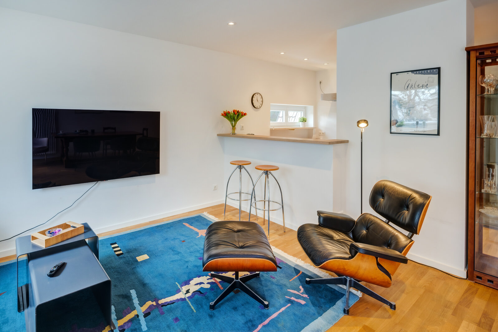 Top floor apartment with designer furnishings for rent - Foto 2