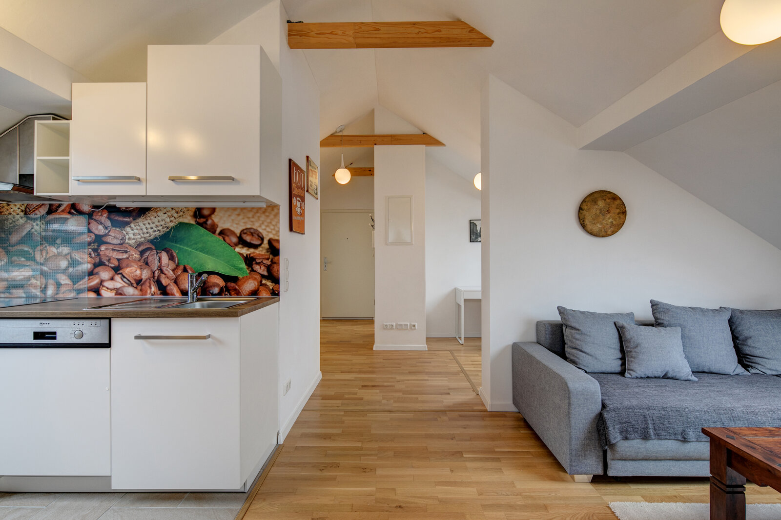 Attic apartment with study - Photo 5