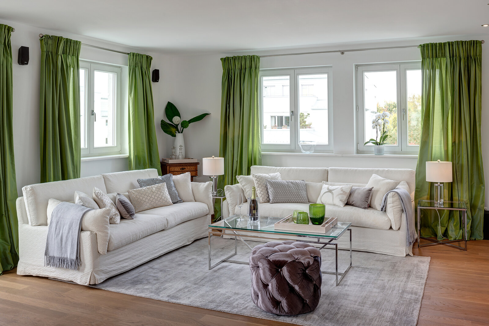 Furnished 4-room premium apartment with roof terrace - Photo 1