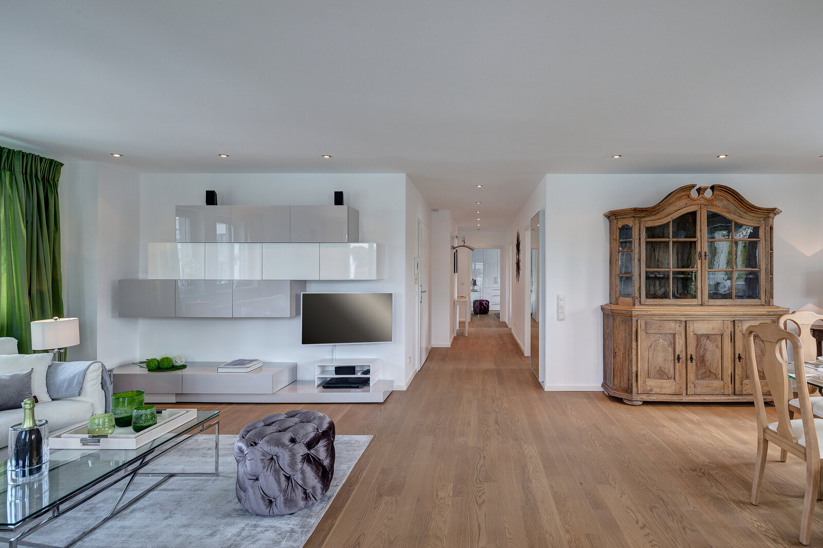 Furnished 4-room premium apartment with roof terrace - Photo 2