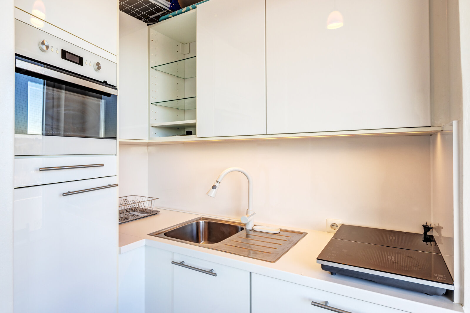 Design apartment for rent with alpine view and pool - Photo 4