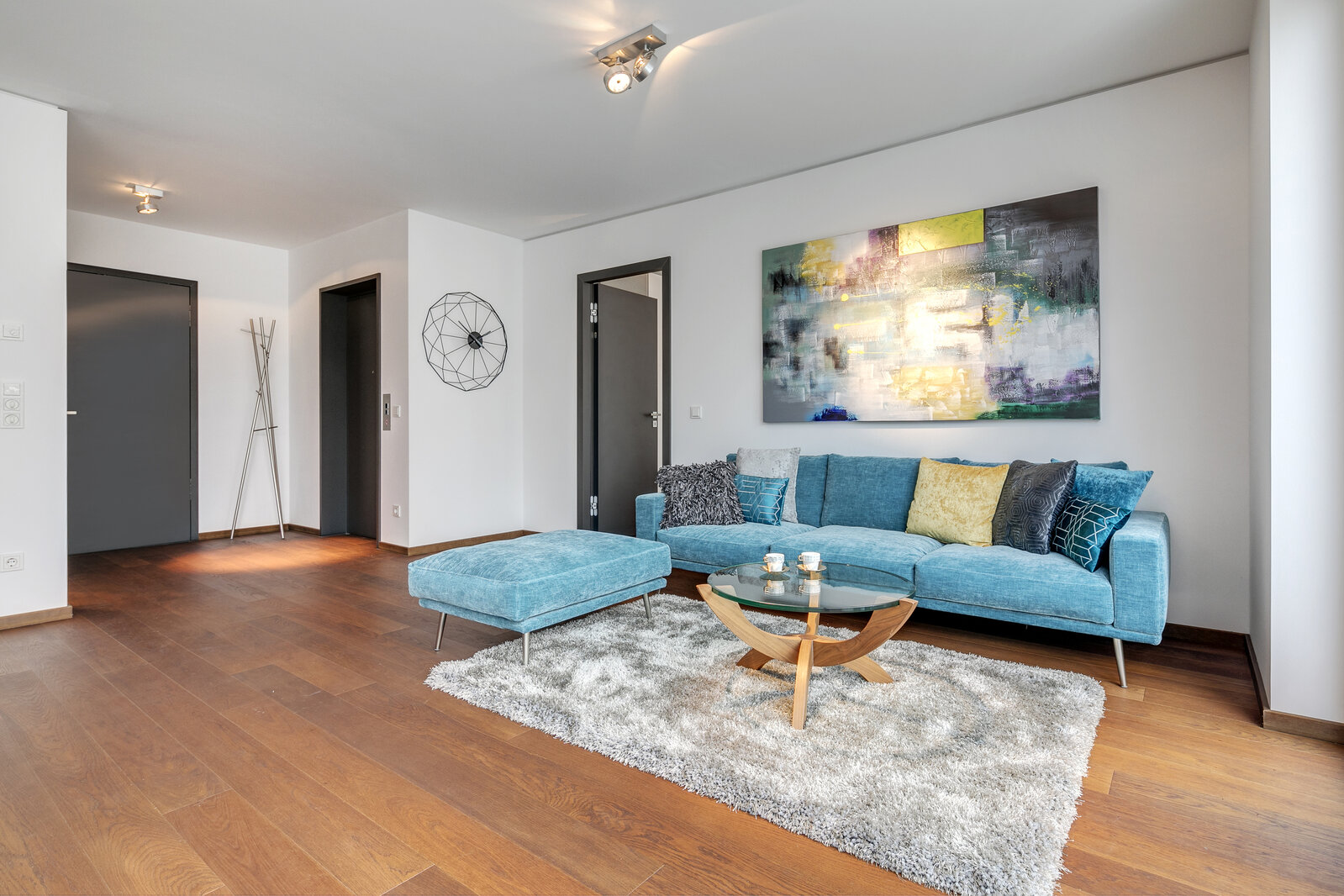 Prime location: high-quality 2-room apartment for rent - Photo 5