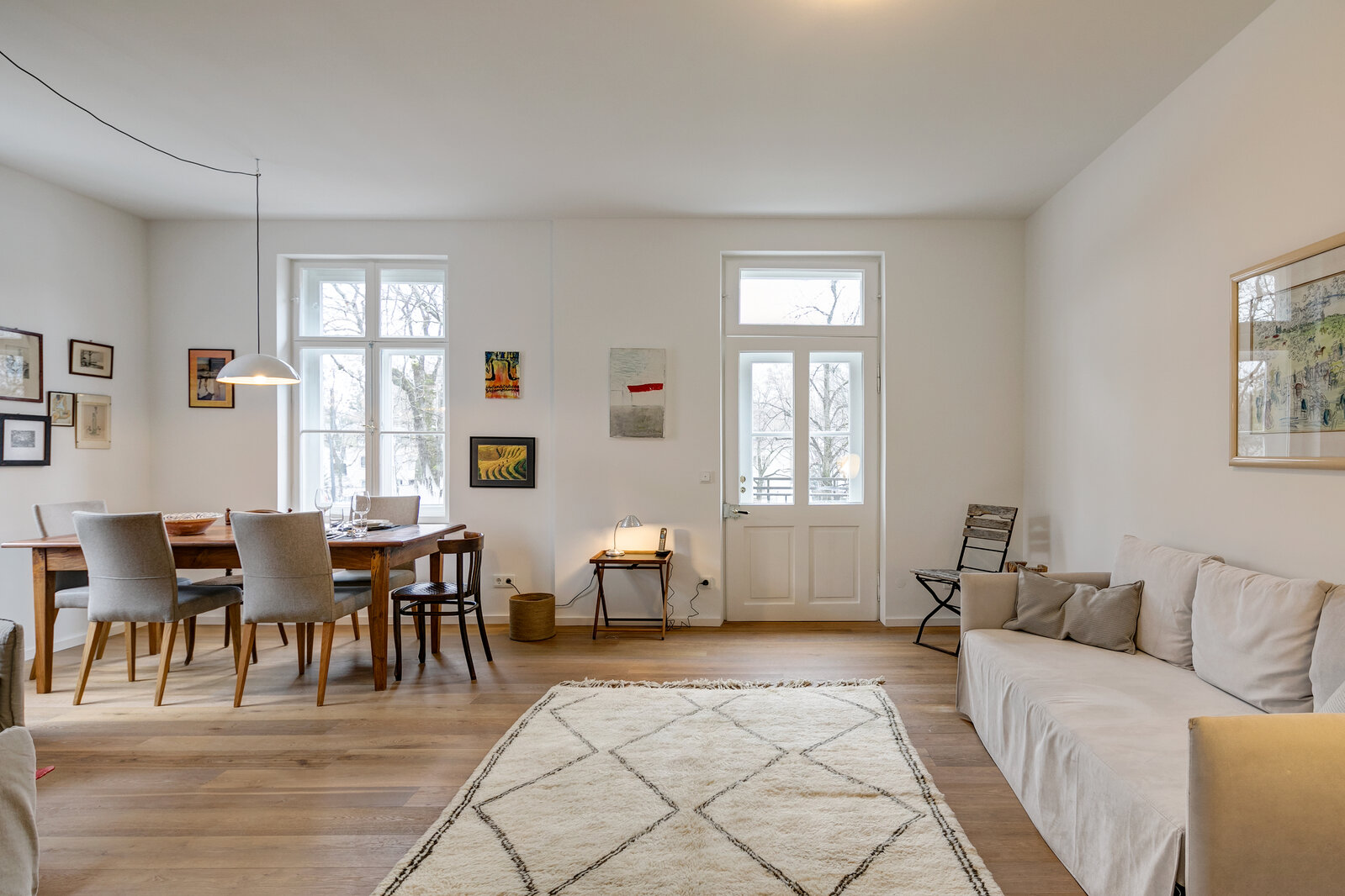 Prime location! Temporary living near Nymphenburg Palace - Photo 2