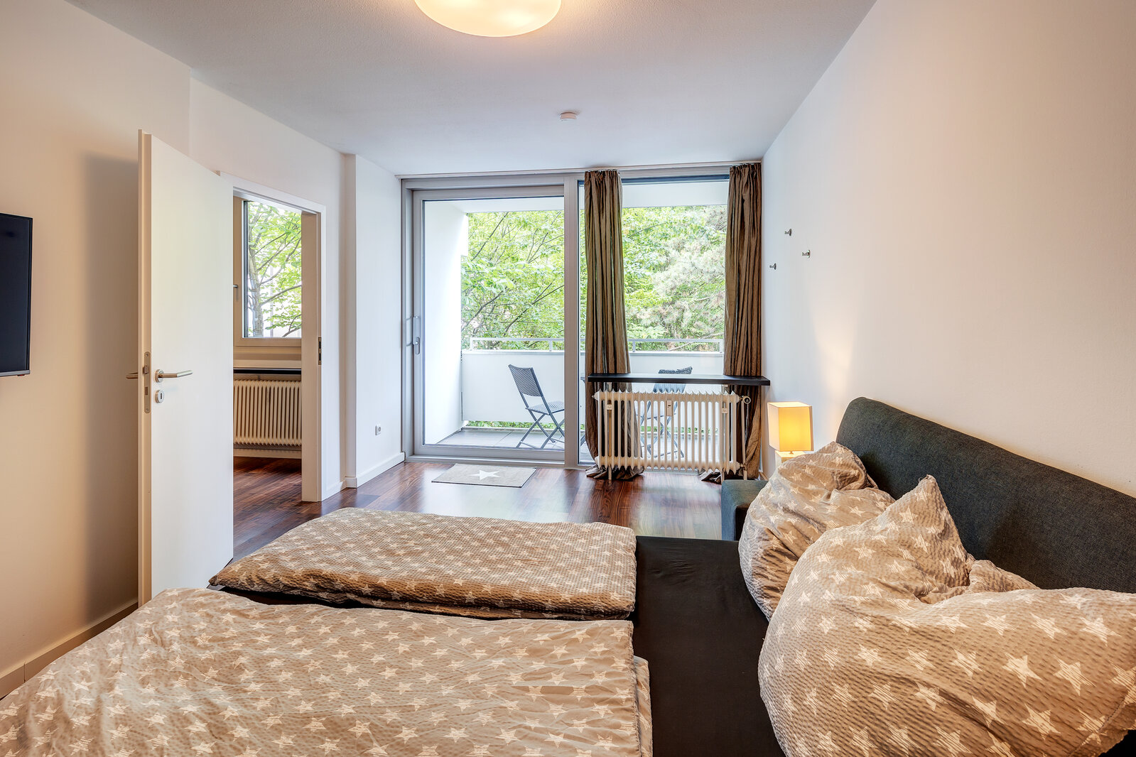Modern 1.5-room apartment in central location - Photo 5