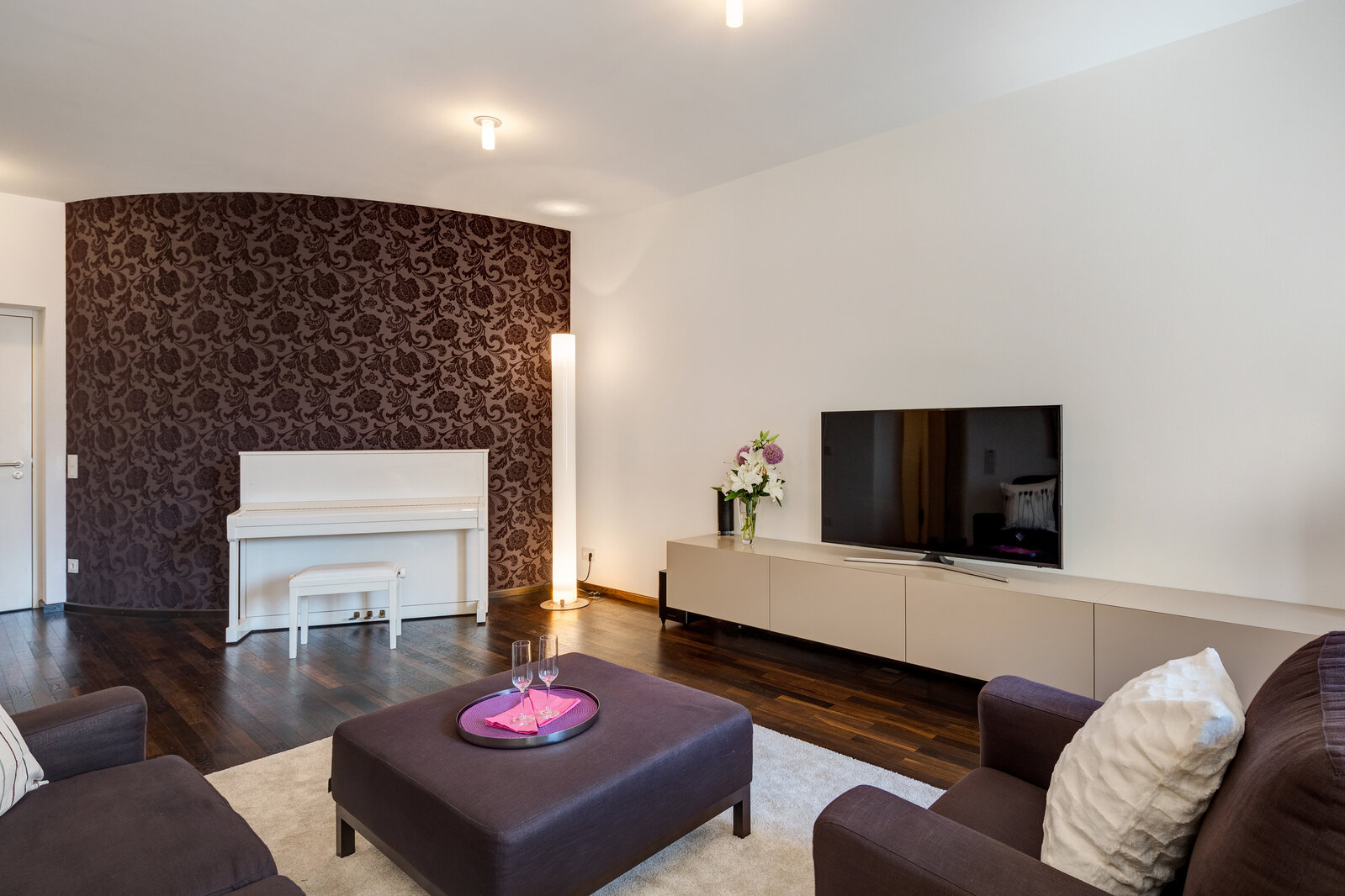 ALTER HOF: Premium 2-room apartment - Photo 2