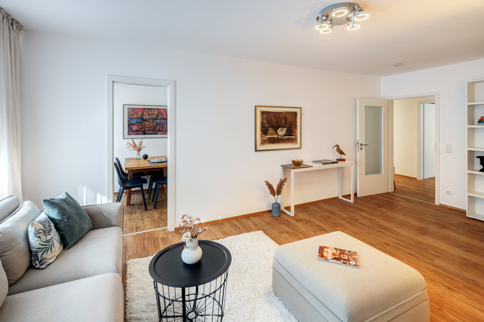 Hideaway at Bonner Platz for rent - Photo 3