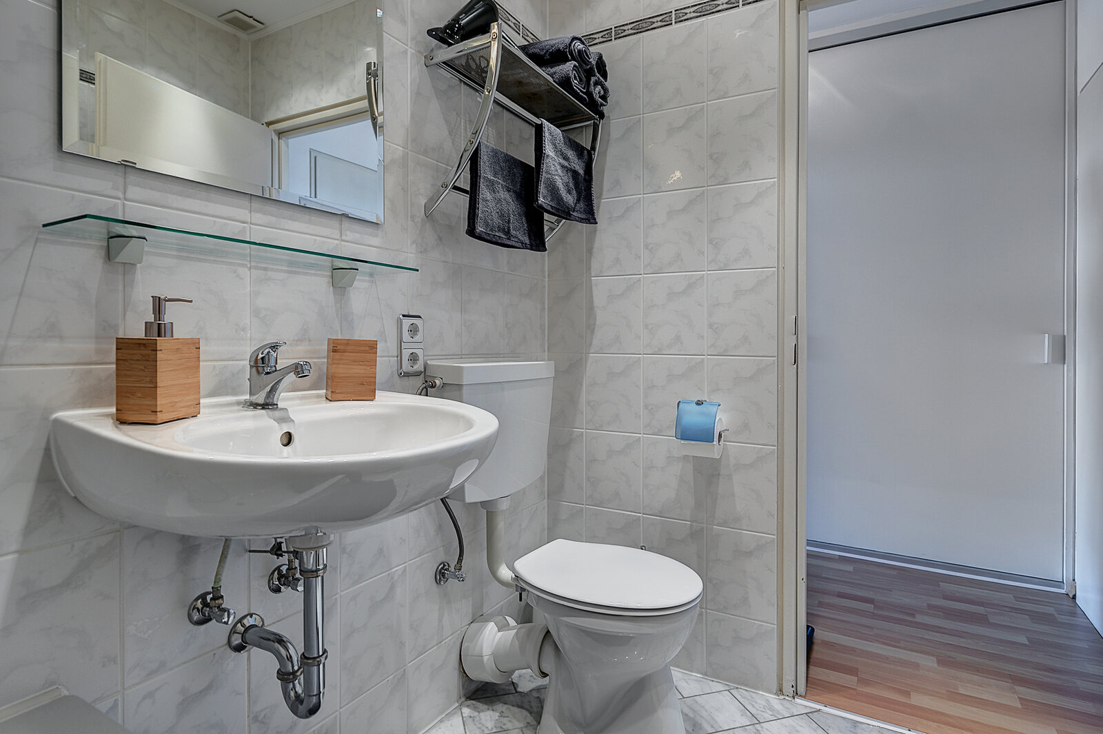 Bright, modern furnished apartment in the mall OEZ - Foto 2