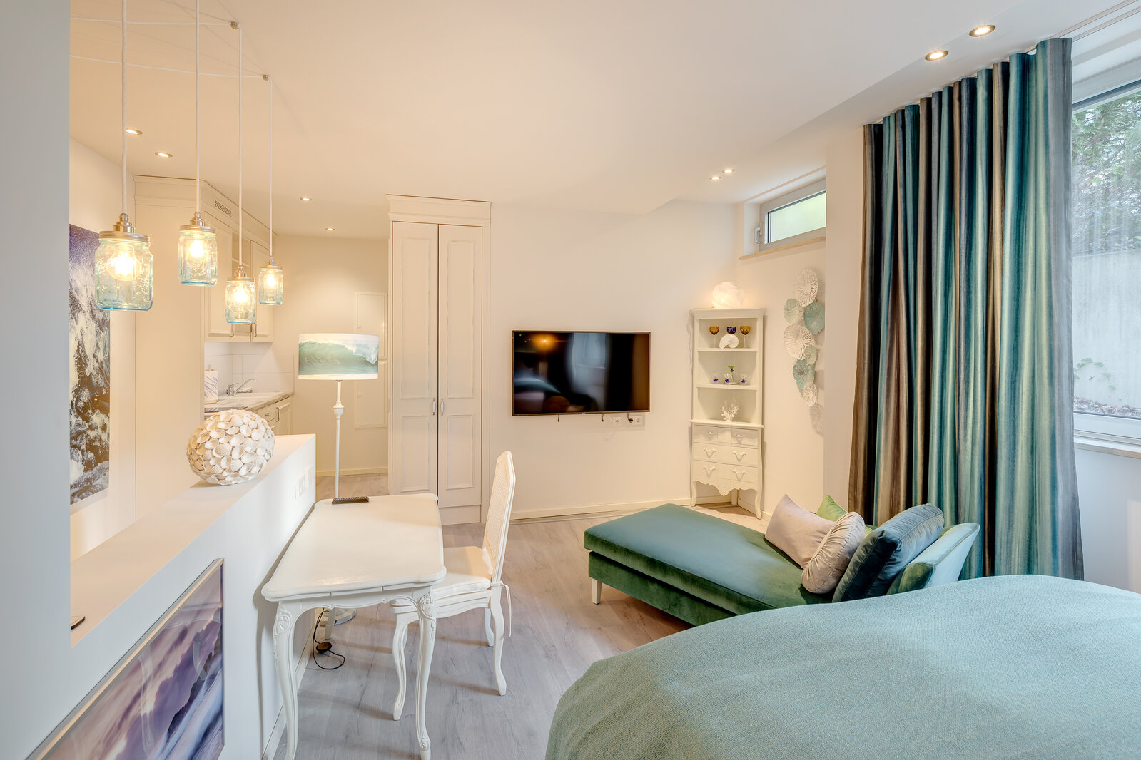Pretty, spacious 1-room studio - Photo 5