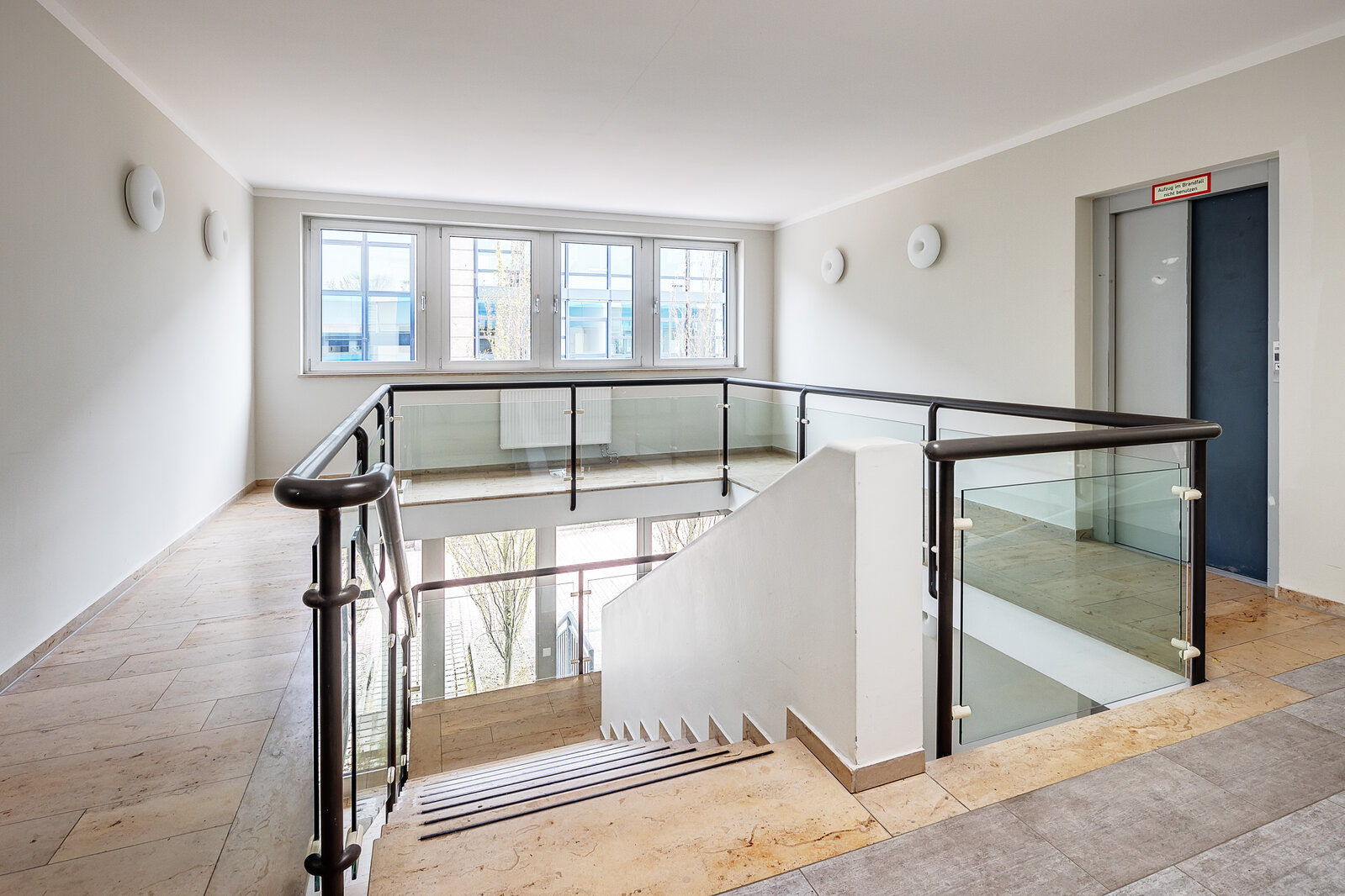 Pretty, spacious 1-room studio - Photo 4