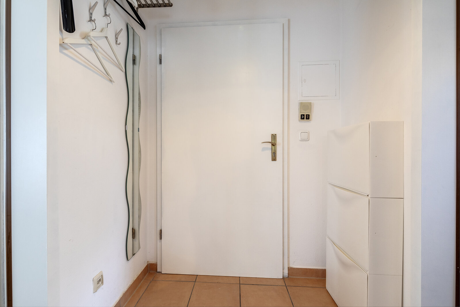 Furnished ground-floor apartment in Moosach for rent - Photo 1