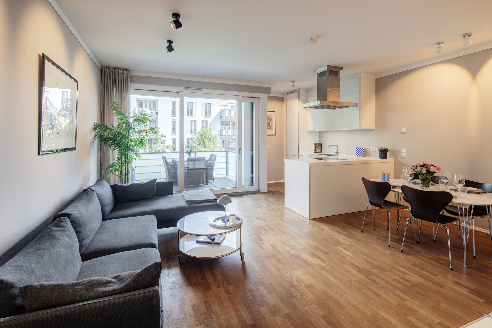 Beautifully furnished apartment in Schwabing-West - Foto 2